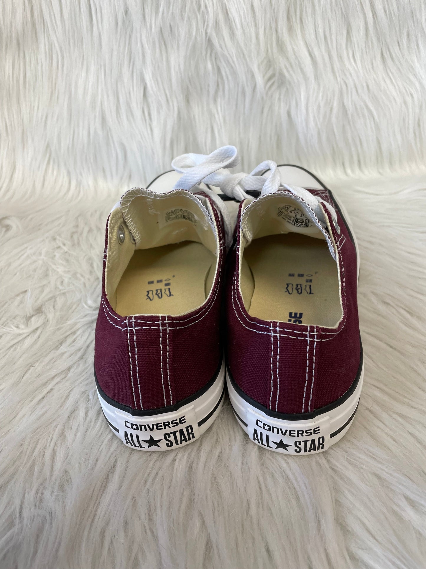 Shoes Sneakers By Converse In Maroon, Size: 7