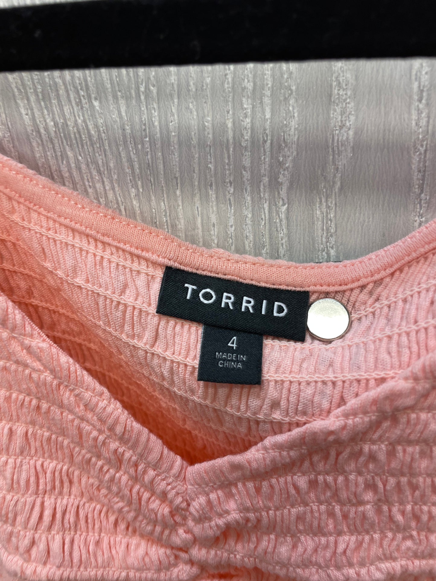 Top Short Sleeve By Torrid In Pink, Size: 3x