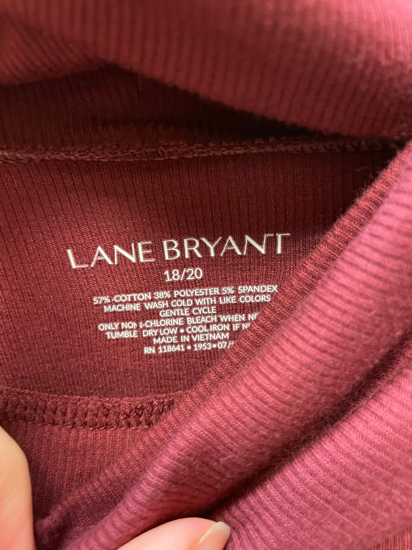 Top Long Sleeve By Lane Bryant In Maroon, Size: 1x