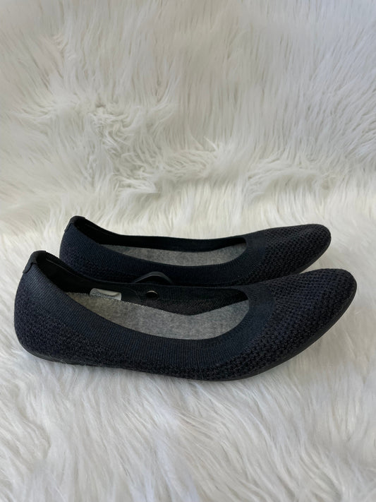 Shoes Flats By Allbirds In Grey, Size: 10