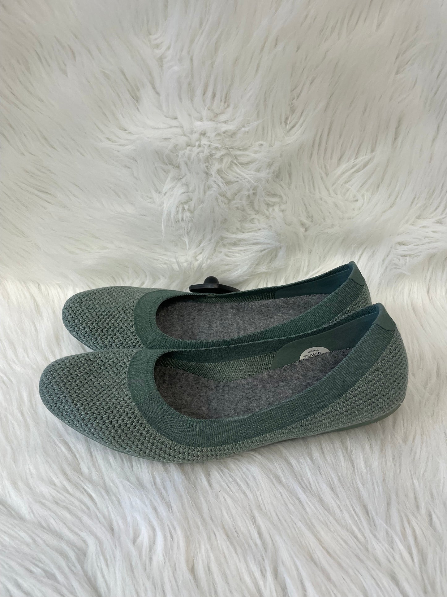 Shoes Flats By Allbirds In Green, Size: 10