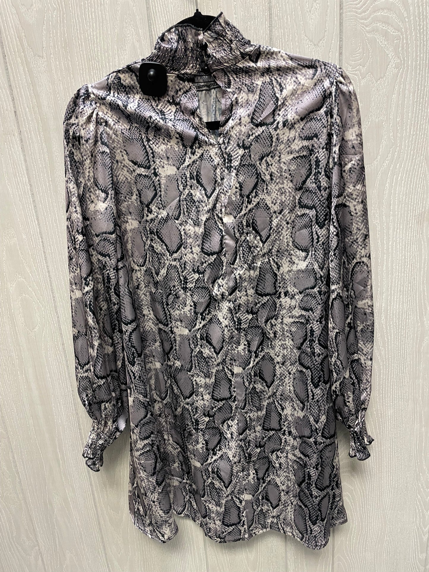 Dress Casual Short By Shein In Snakeskin Print, Size: S