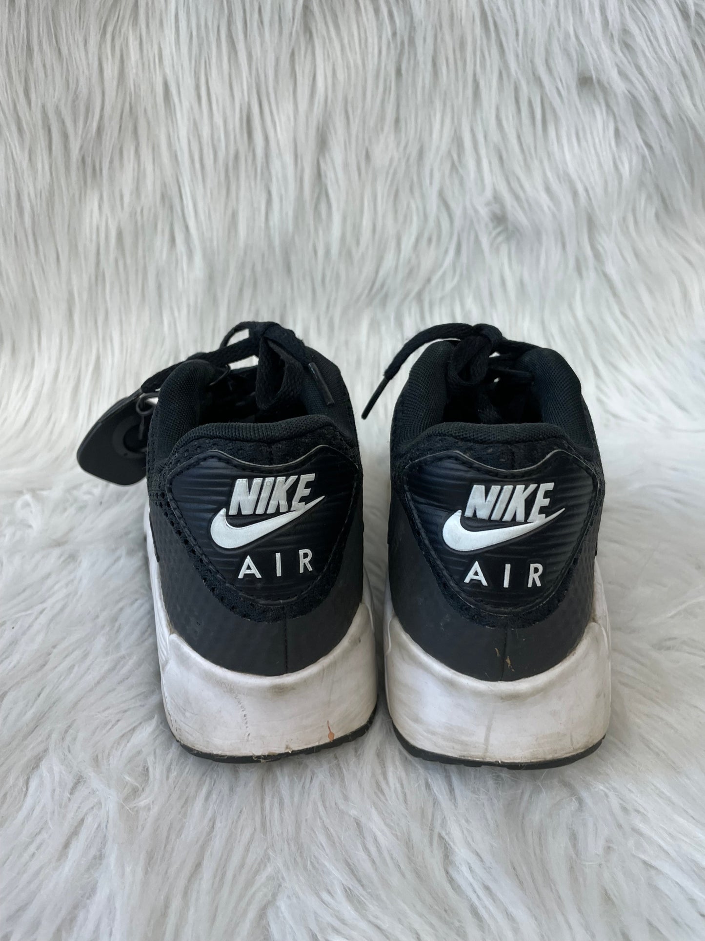 Shoes Sneakers By Nike In Black & White, Size: 8