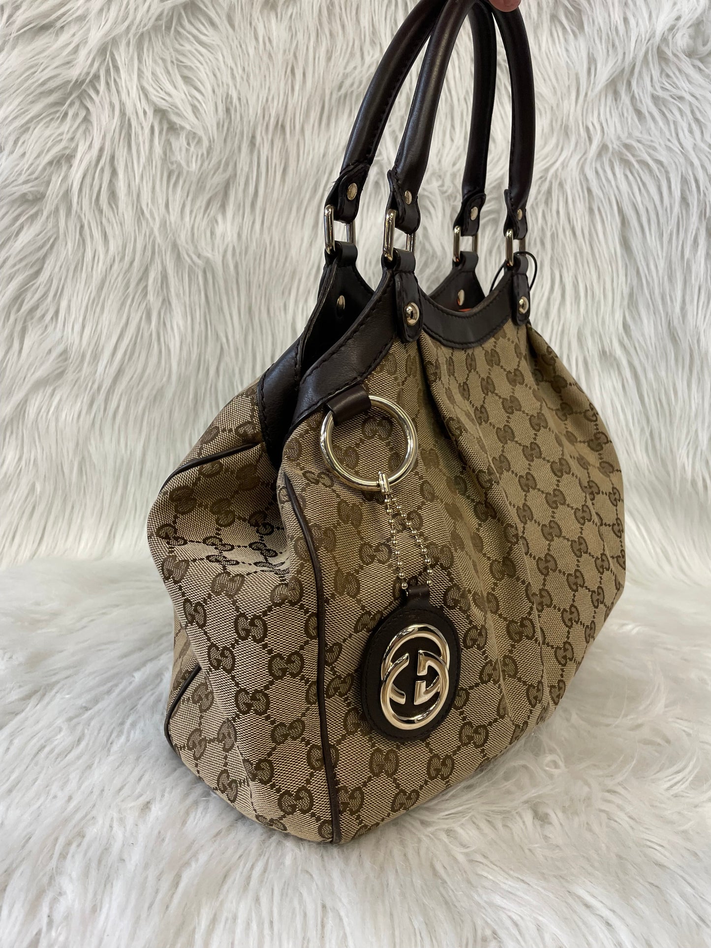 Handbag Luxury Designer By Gucci, Size: Large