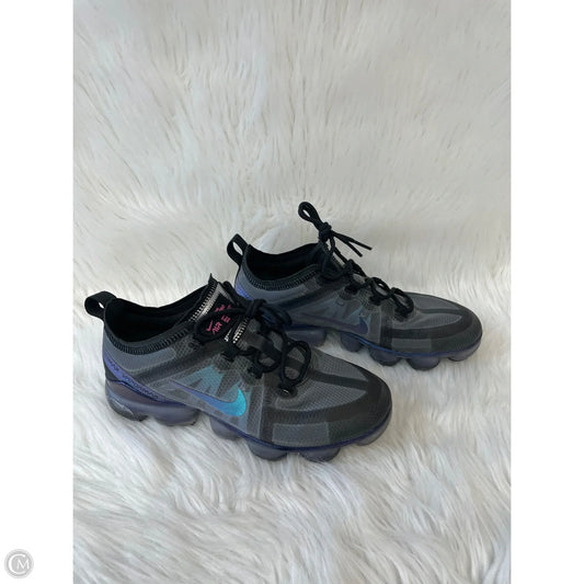 Shoes Sneakers By Nike In Grey, Size: 7