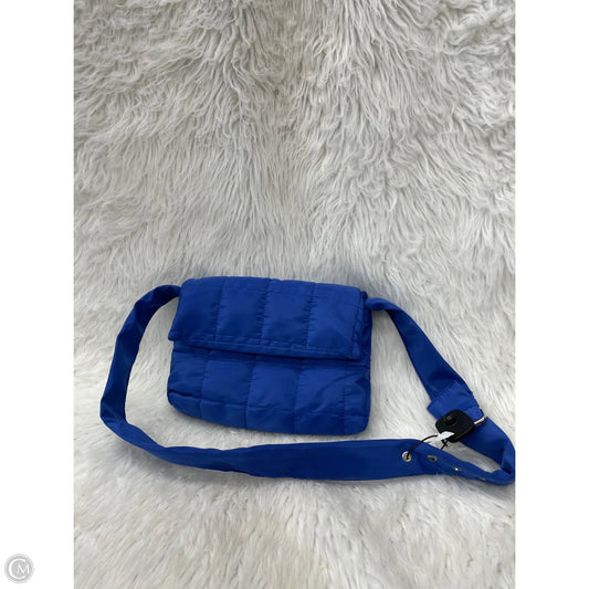 Crossbody By Clothes Mentor, Size: Medium