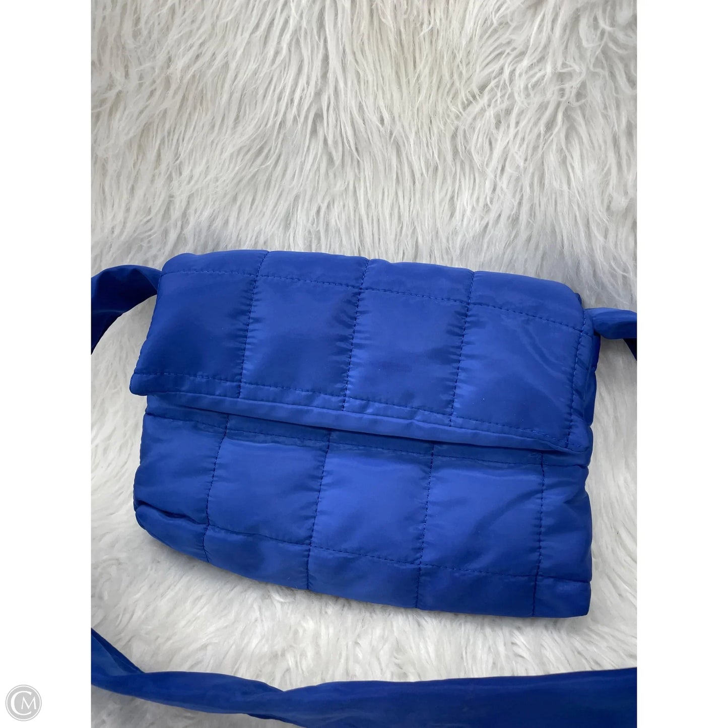 Crossbody By Clothes Mentor, Size: Medium