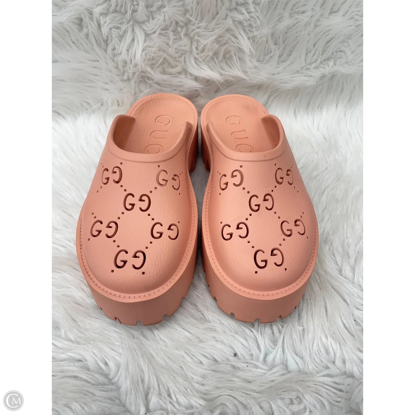 Shoes Luxury Designer By Gucci In Pink, Size: 11