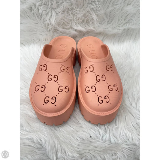 Shoes Luxury Designer By Gucci In Pink, Size: 11