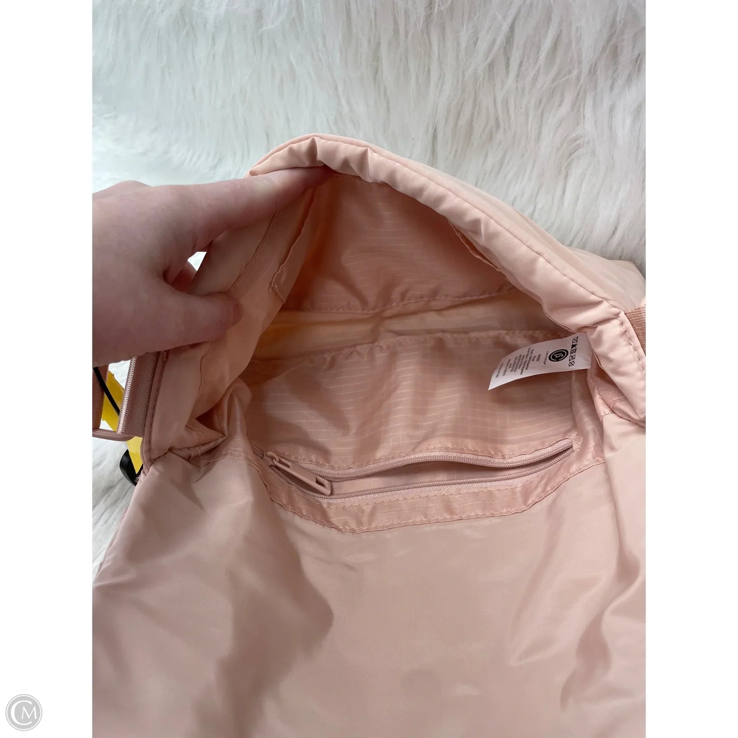 Crossbody By Clothes Mentor, Size: Medium