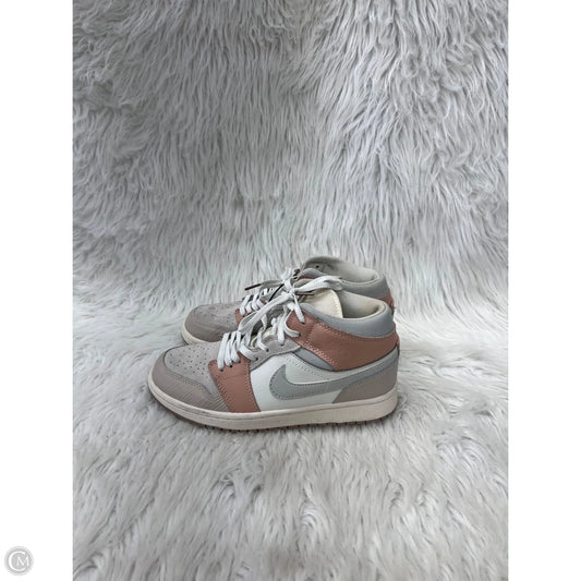 Shoes Sneakers By Nike In Cream & Tan, Size: 9.5
