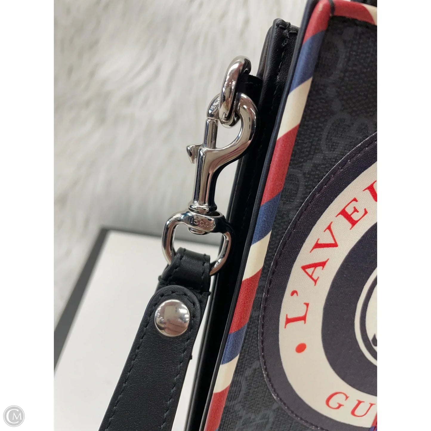 Wristlet Luxury Designer By Gucci, Size: Large