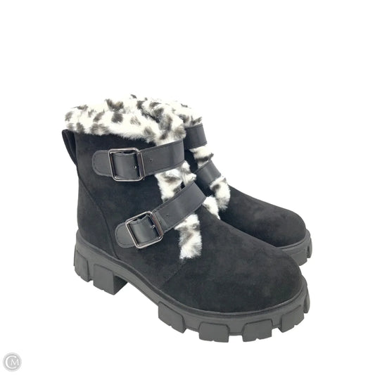 Boots Ankle Heels By Yoki In Black, Size: 10