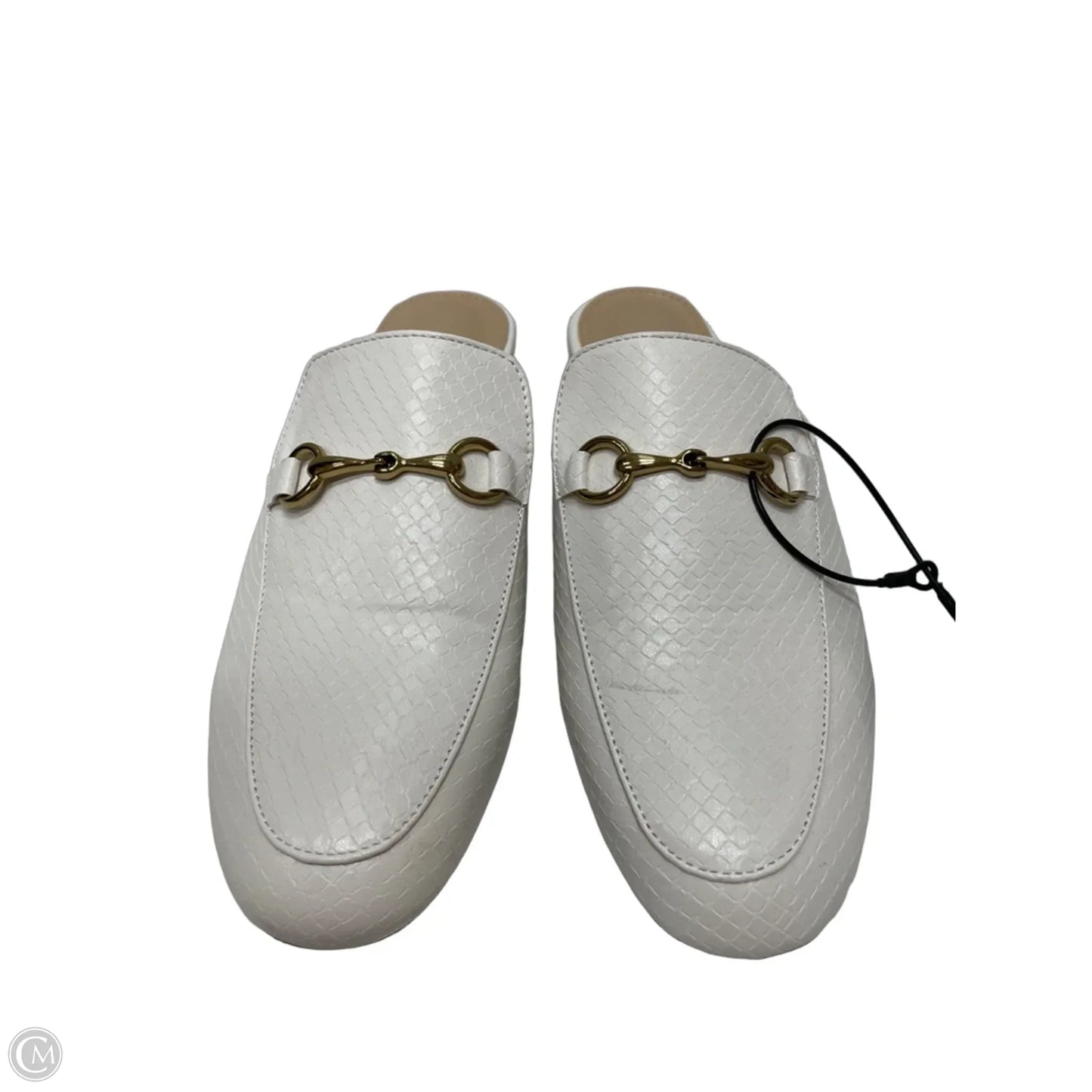 Shoes Flats By Clothes Mentor In White, Size: 8.5