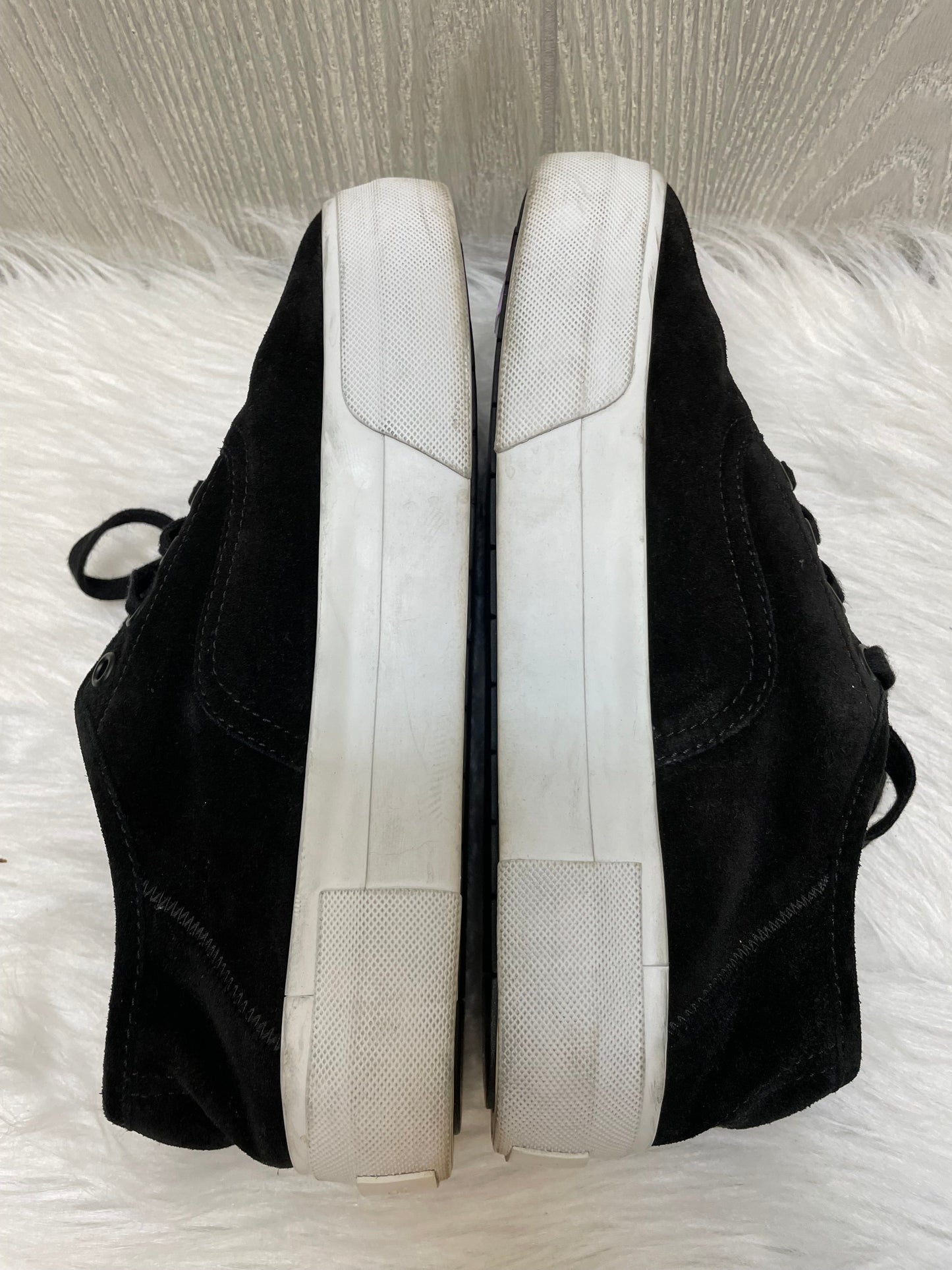 Black & White Shoes Sneakers Vince, Size 7.5