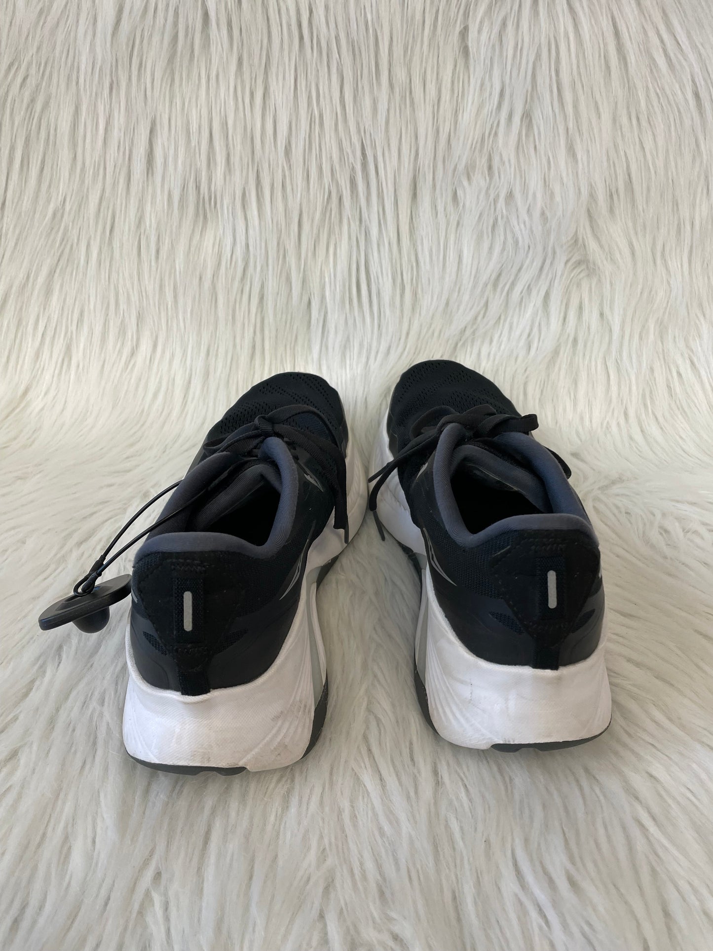 Black & White Shoes Athletic Saucony, Size 8.5