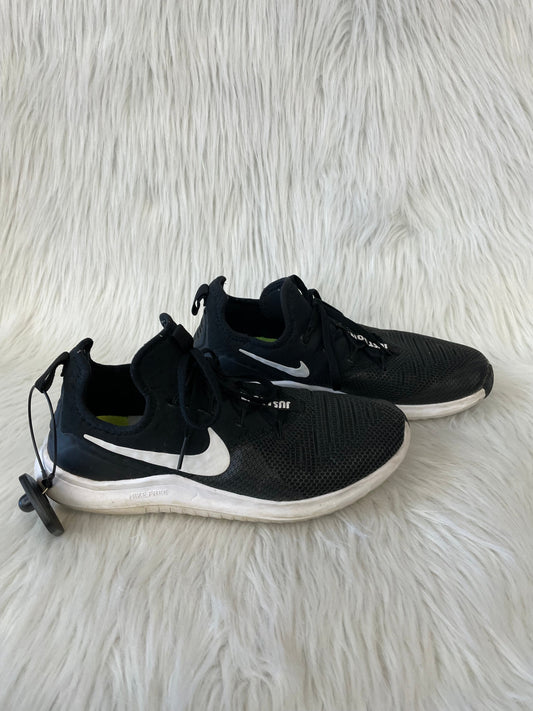 Black & White Shoes Athletic Nike, Size 9