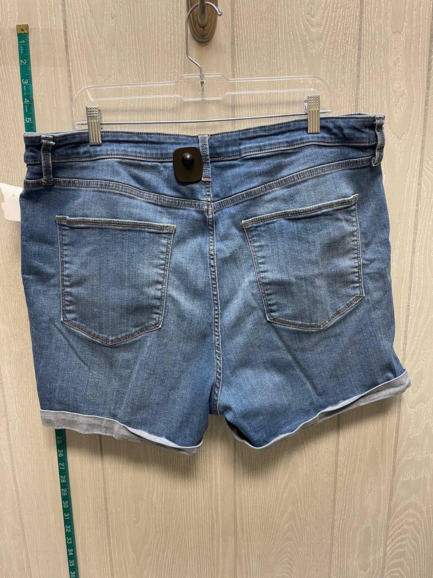 Blue Denim Shorts Universal Thread, Size 20