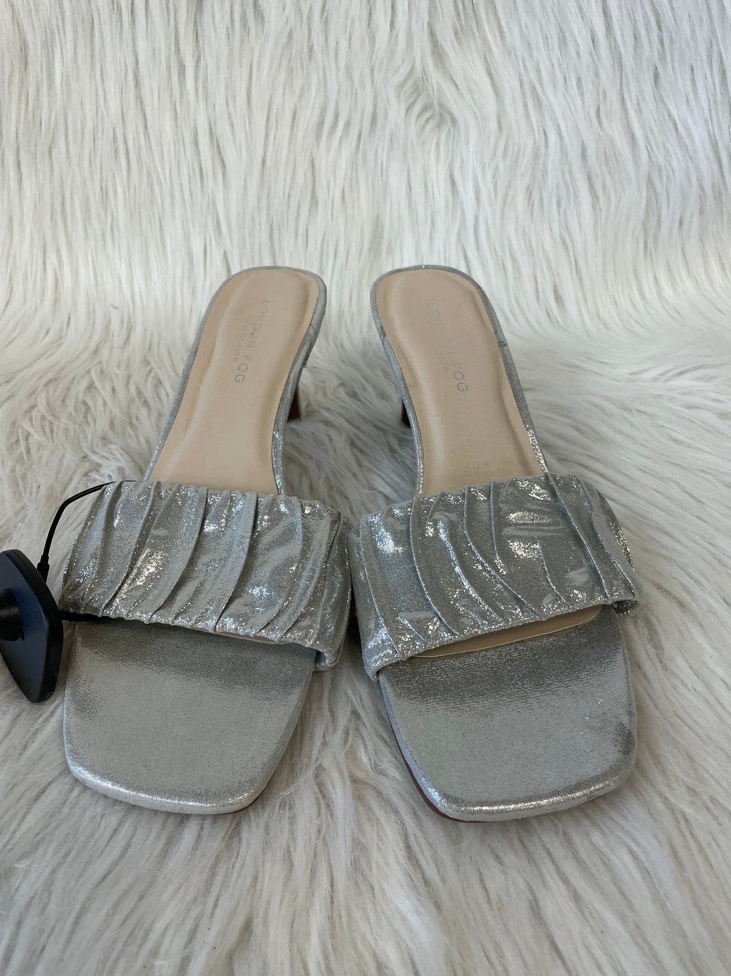 Sandals Heels Kitten By London Fog In Silver, Size: 7