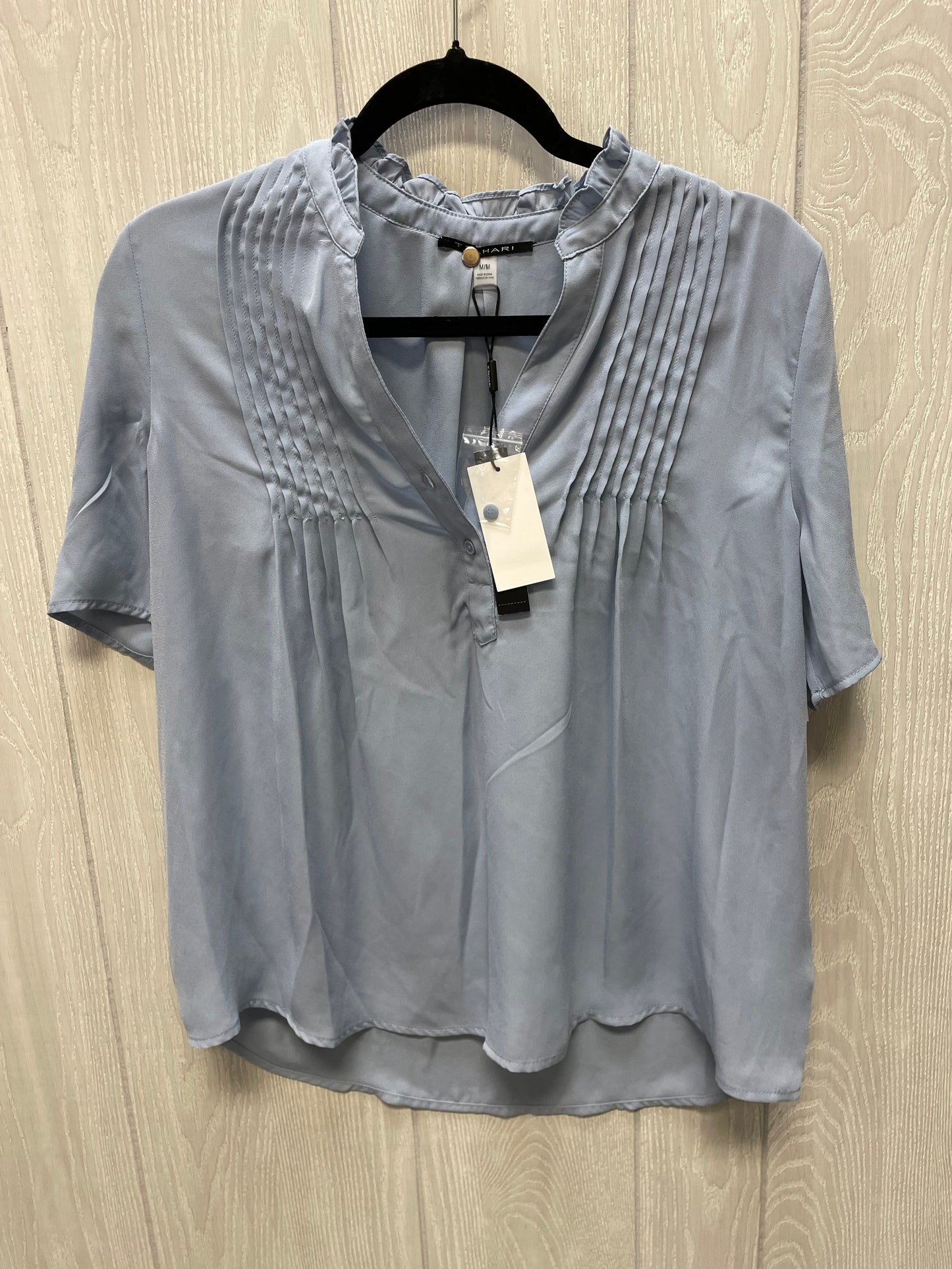 Blouse Short Sleeve By Tahari By Arthur Levine In Blue, Size: M