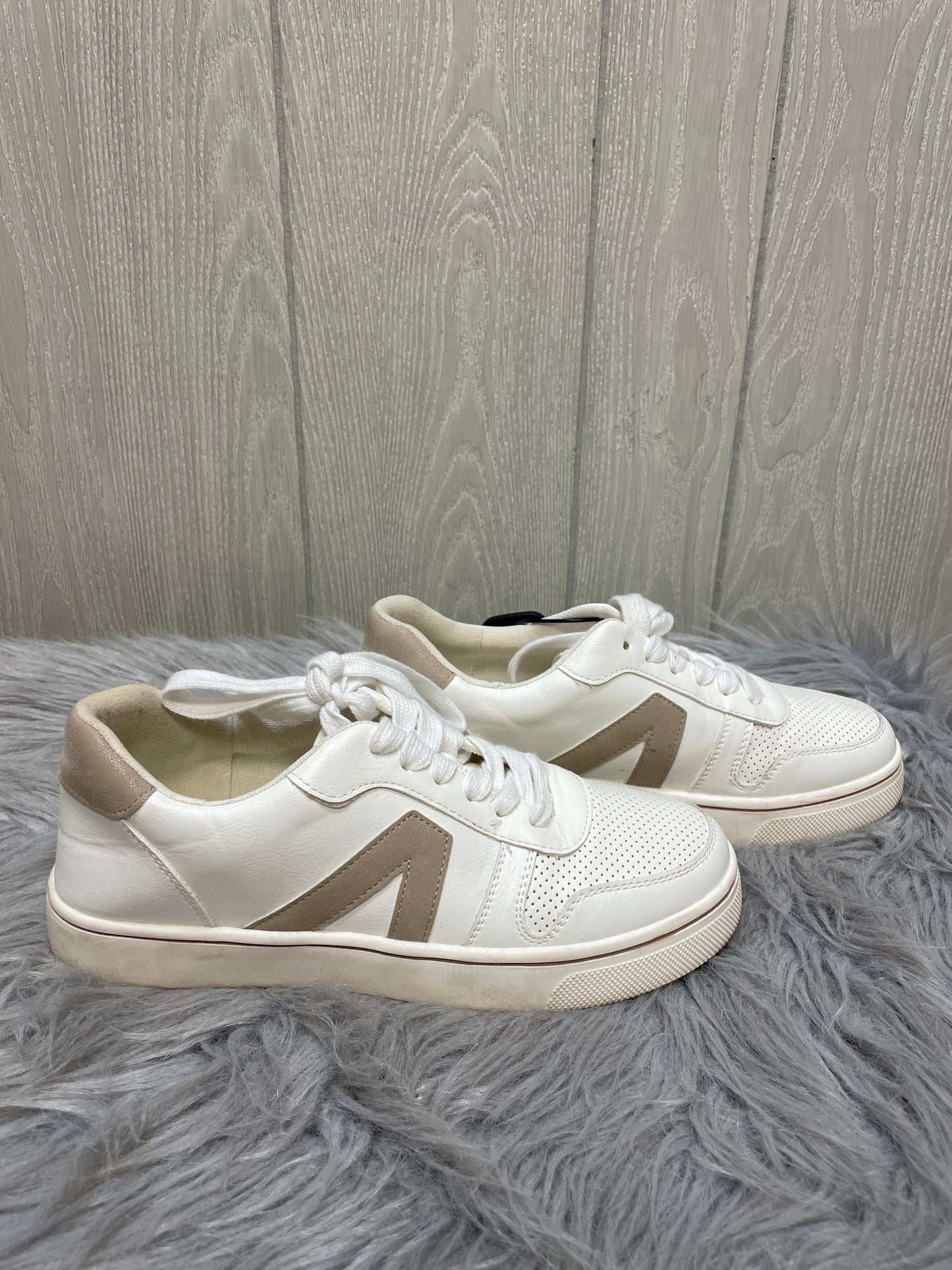 Shoes Sneakers By Mia In Tan & White, Size: 7