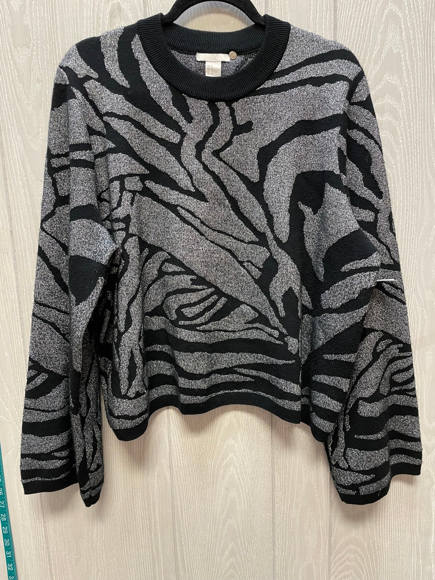 Sweater By H&m In Black & Silver, Size: Xl