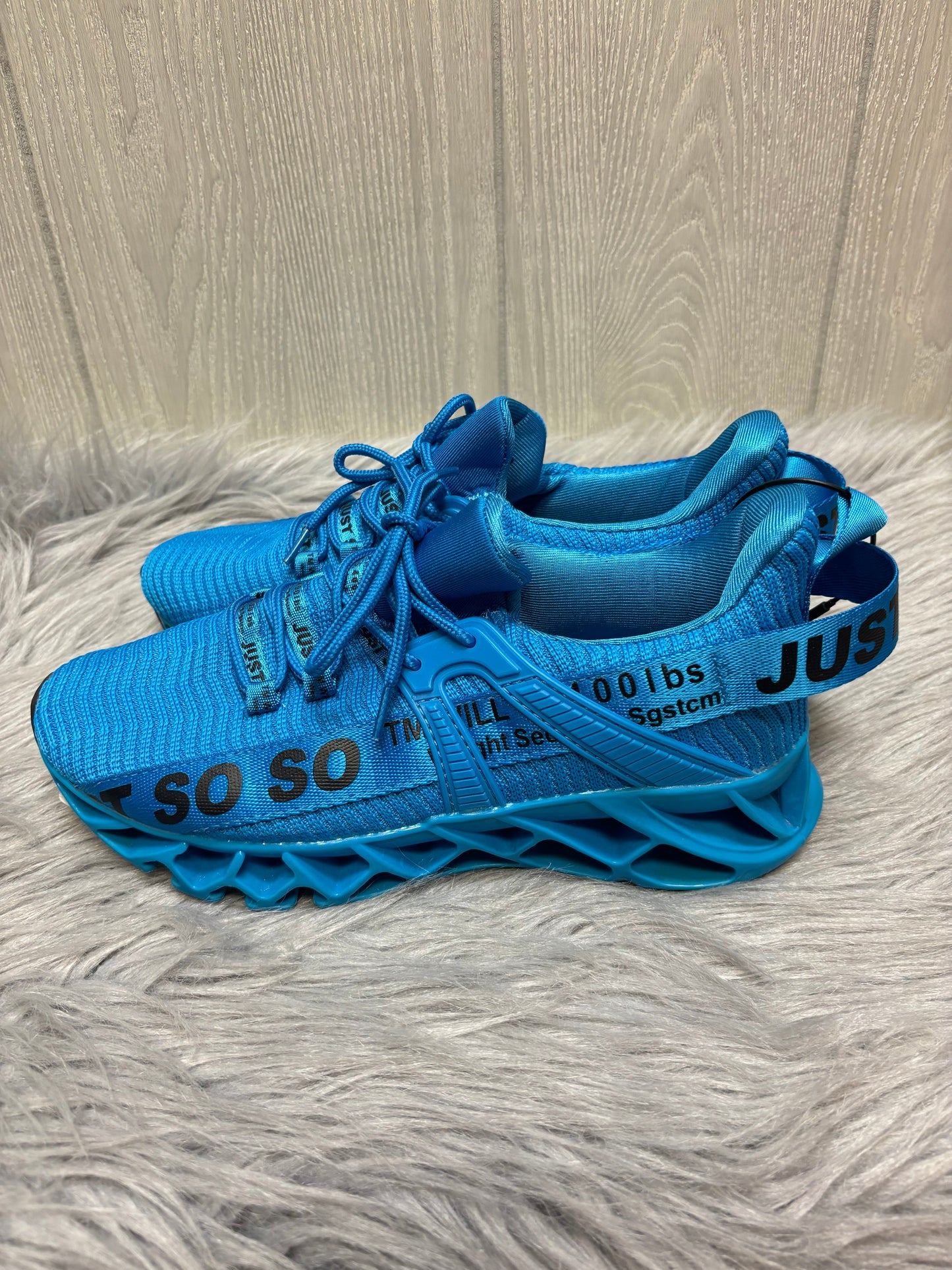 Shoes Athletic By JUST SO SO  In Blue, Size: 8.5