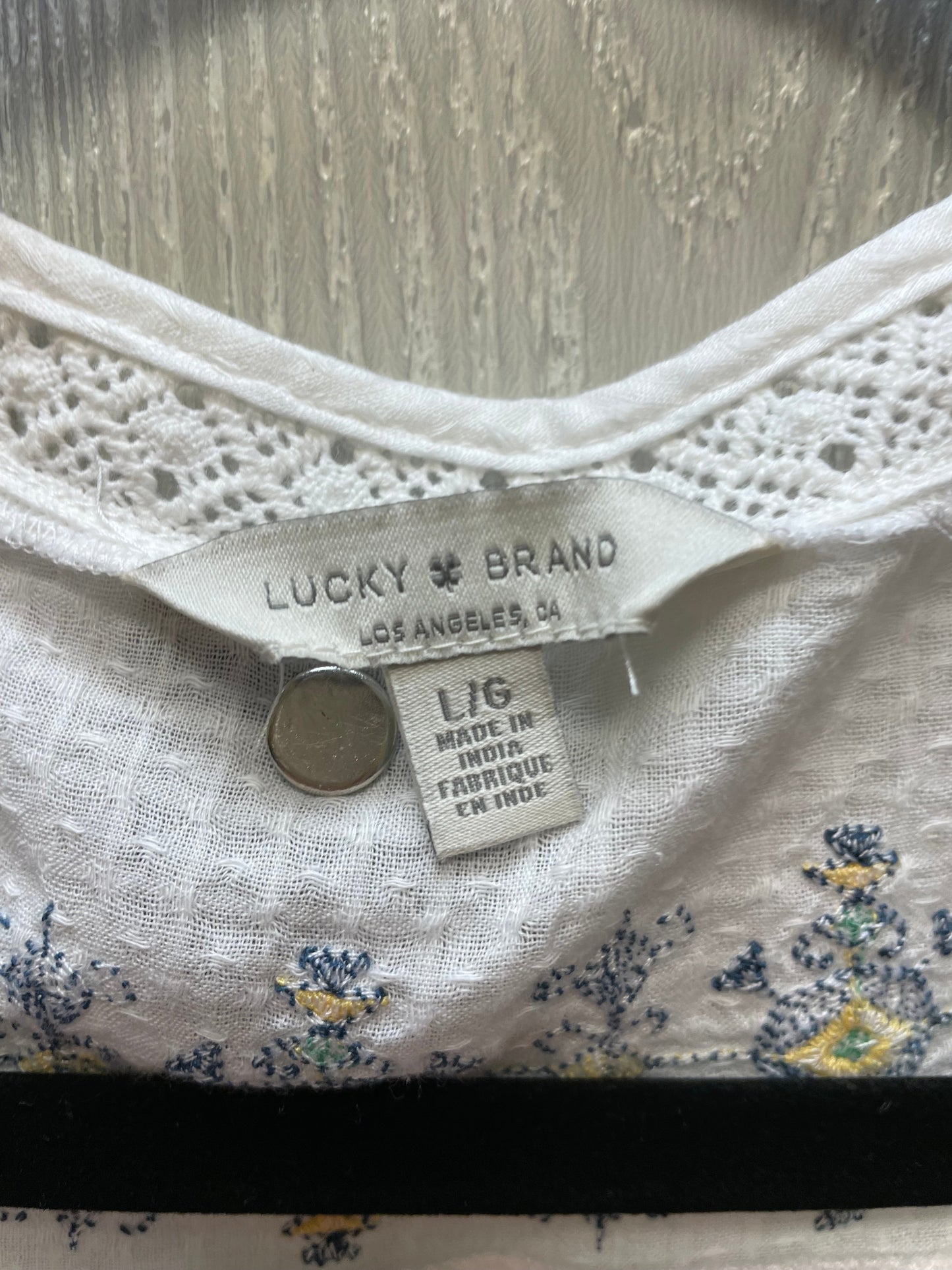 Top Long Sleeve By Lucky Brand In White, Size: L