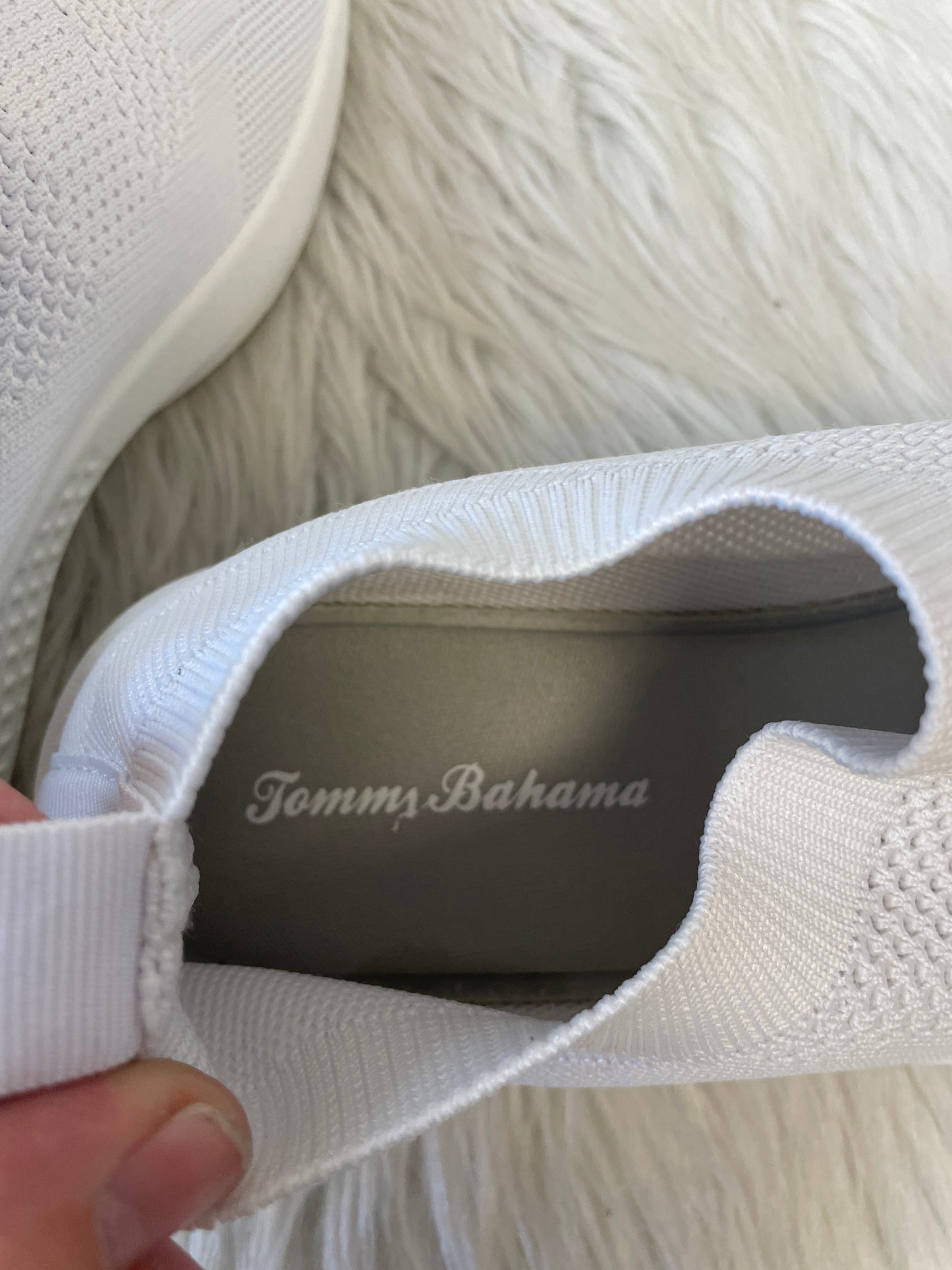 Shoes Sneakers By Tommy Bahama In White, Size: 9