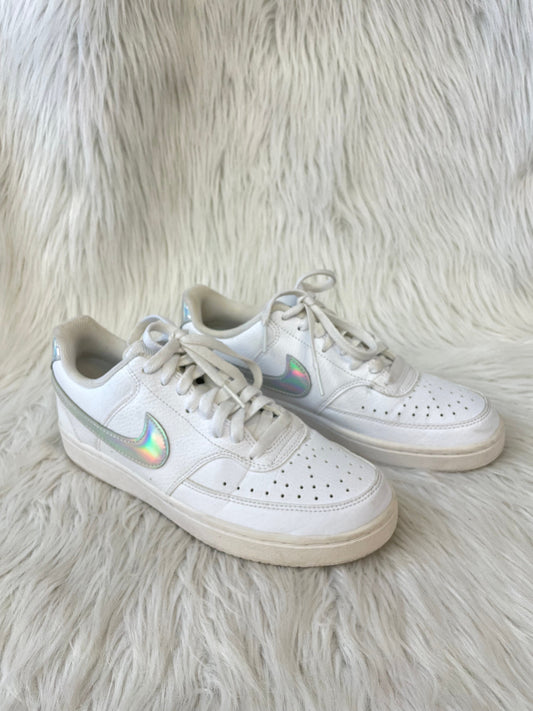 Shoes Sneakers By Nike In White, Size: 8