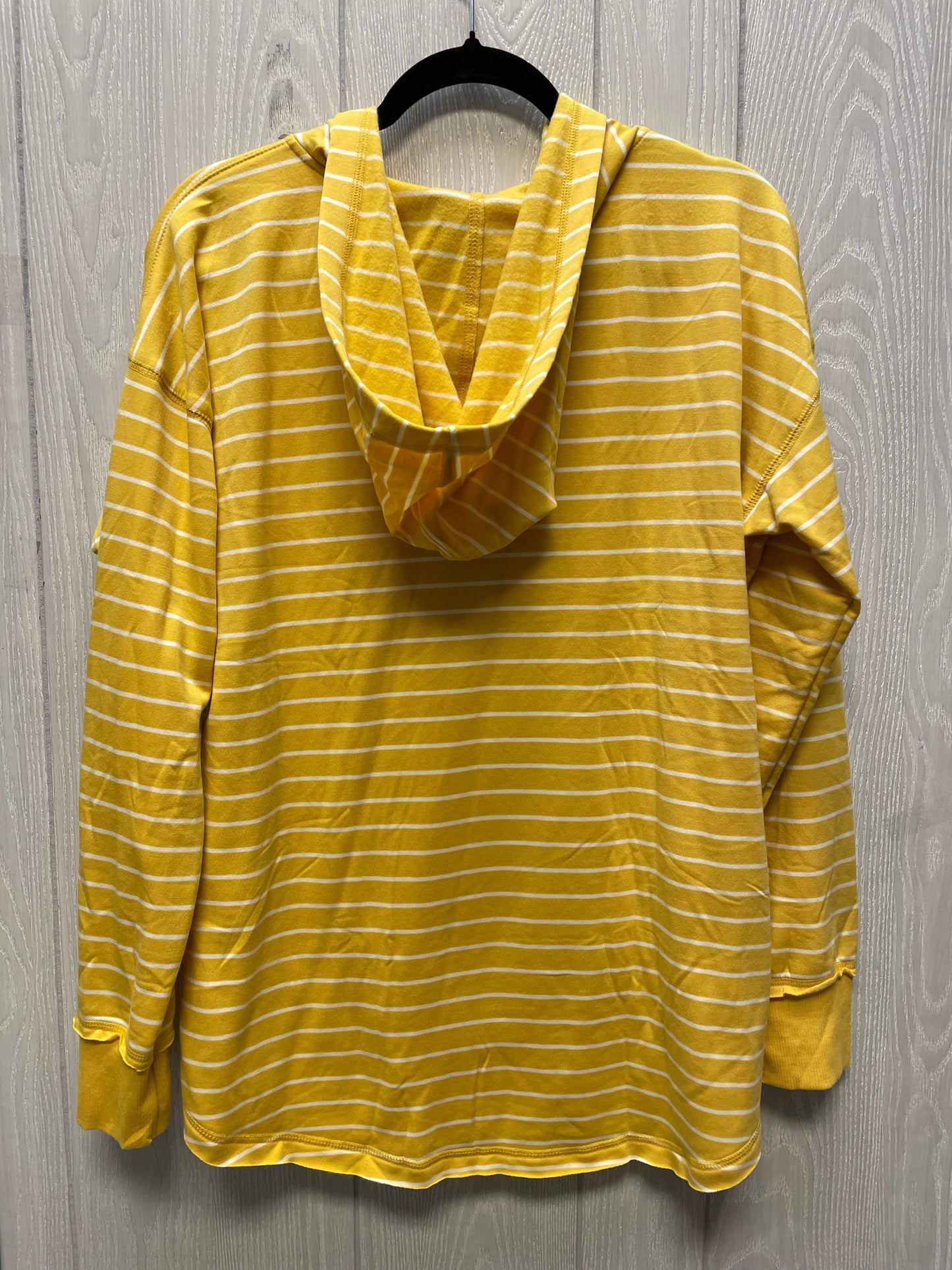 Top Long Sleeve By Maurices In Striped Pattern, Size: L