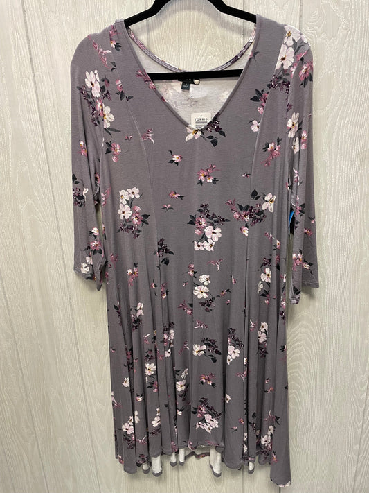 Dress Casual Short By Torrid In Floral Print, Size: Xl