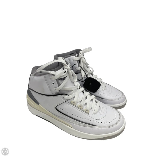 Shoes Athletic By Nike In Grey & White, Size: 8