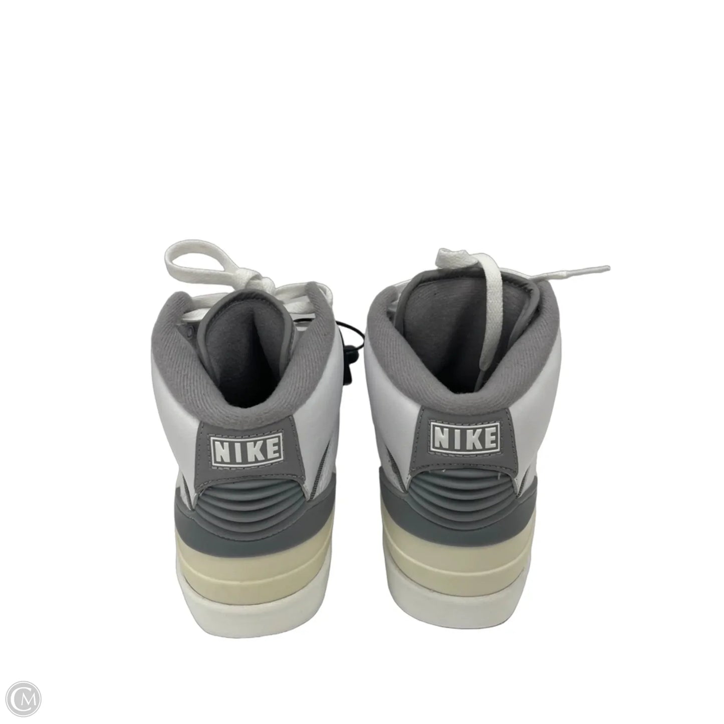 Shoes Athletic By Nike In Grey & White, Size: 8