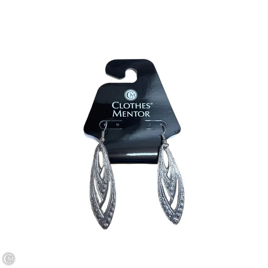Earrings Dangle/drop By Clothes Mentor