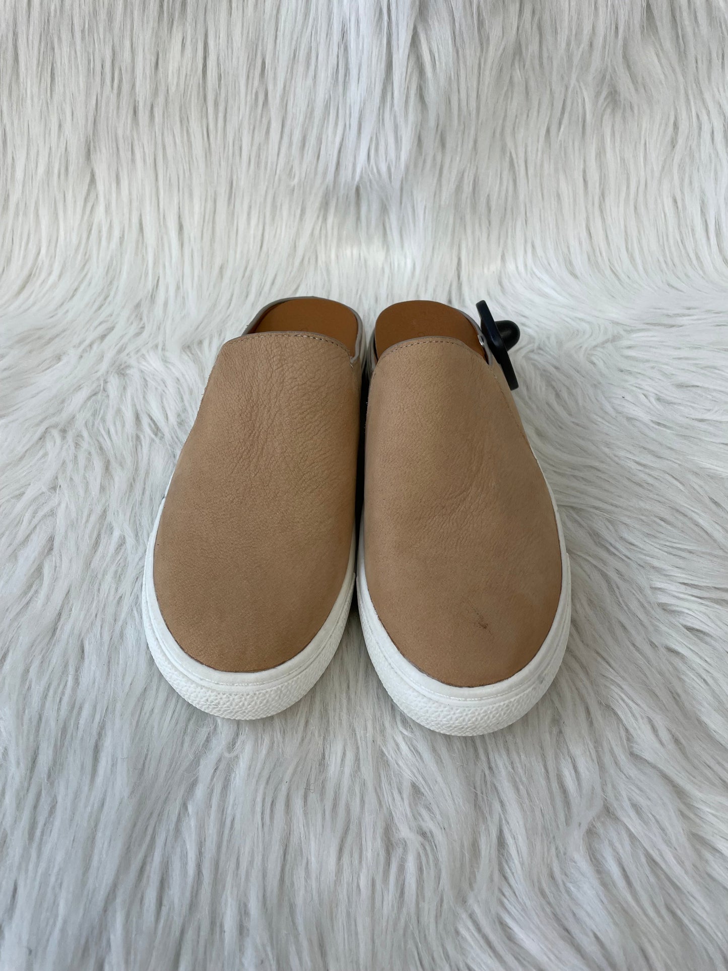 Tan Shoes Sneakers Caslon, Size 6