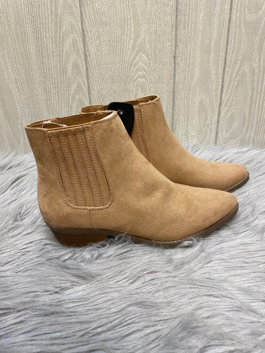 Boots Ankle Heels By Universal Thread  Size: 9