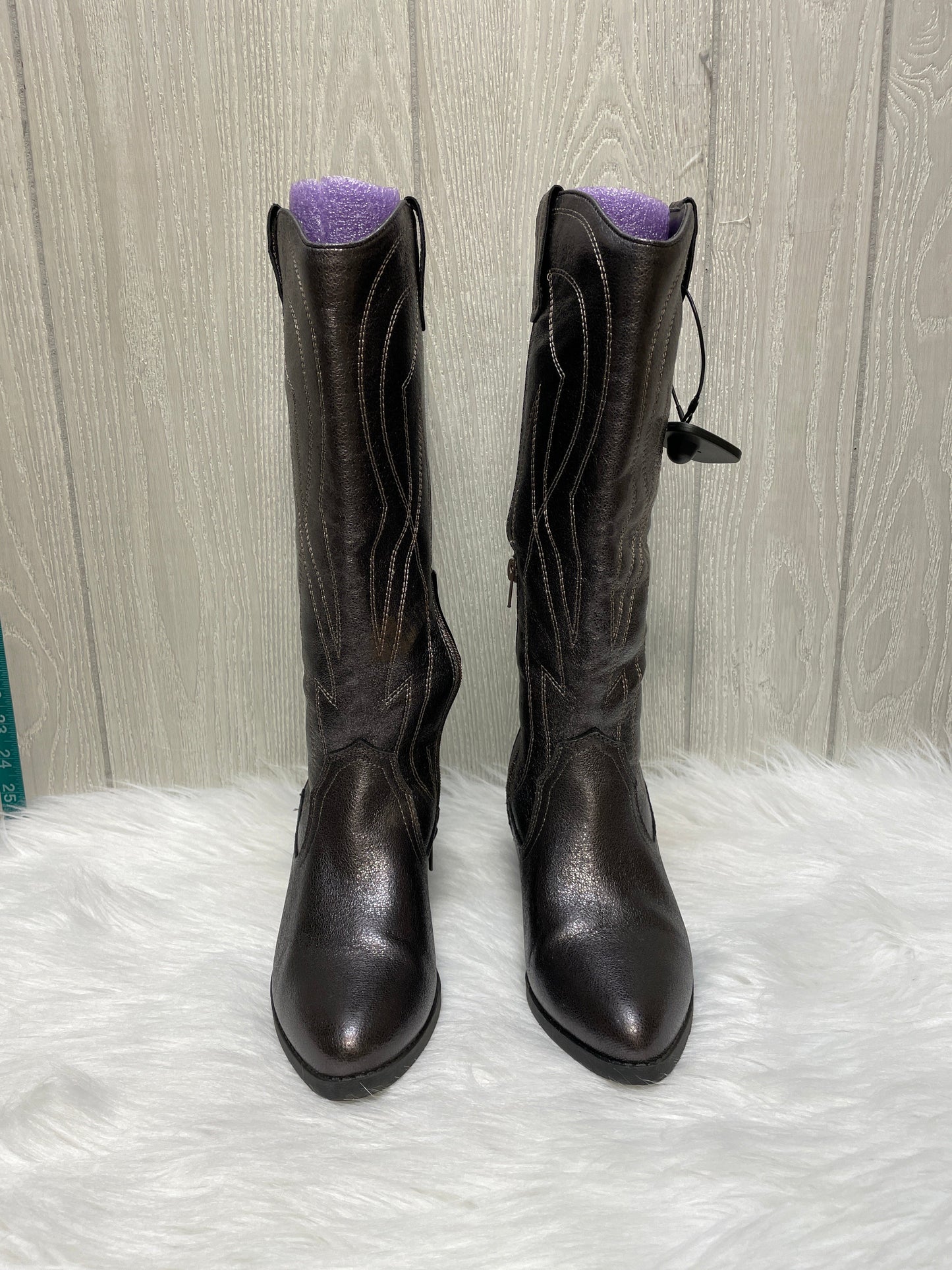 Silver Boots Western Clothes Mentor, Size 6.5