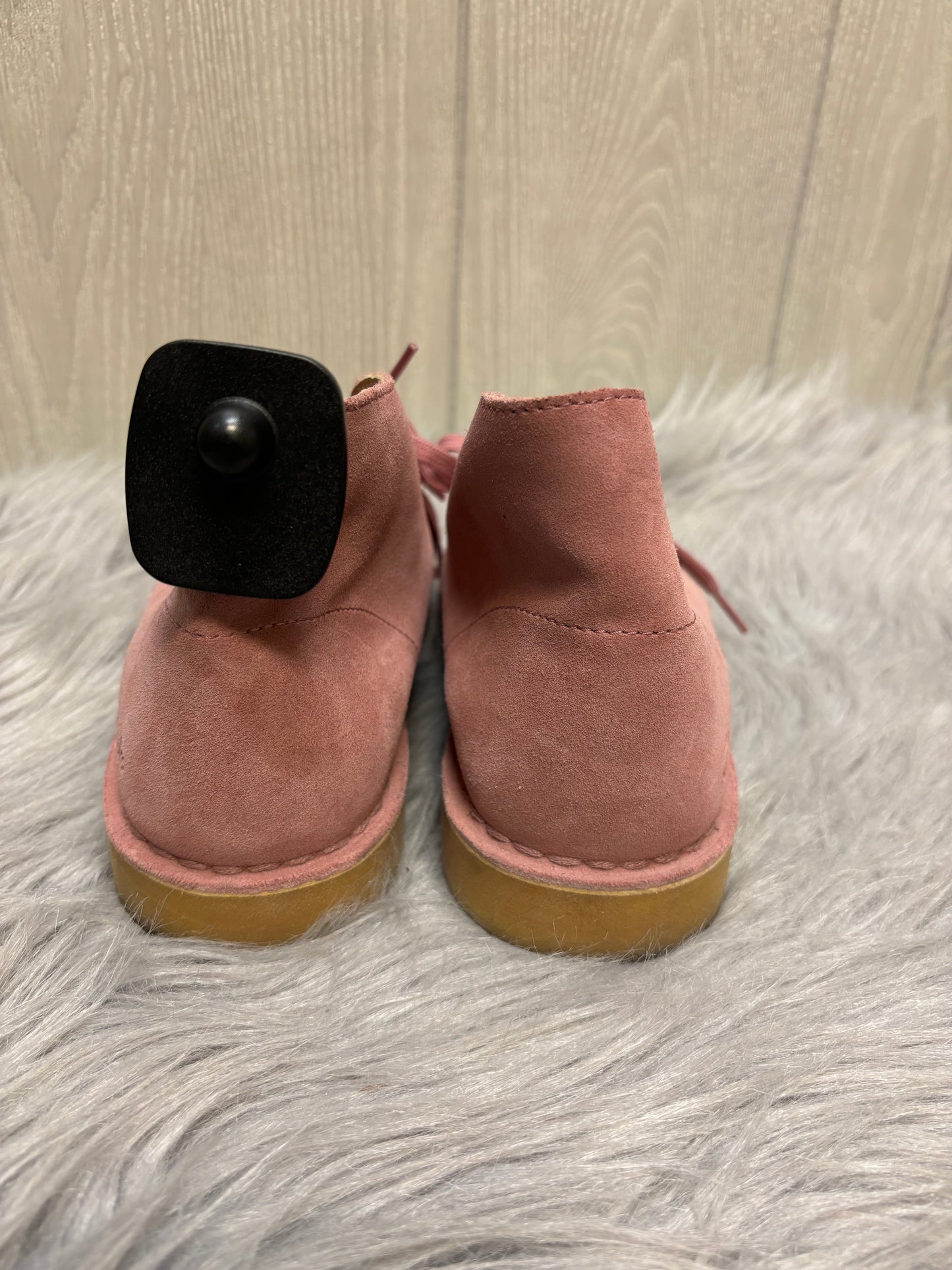 Pink Shoes Flats Clarks, Size 7.5
