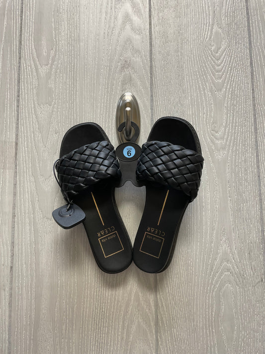 Black Sandals Flats Dolce Vita, Size 6