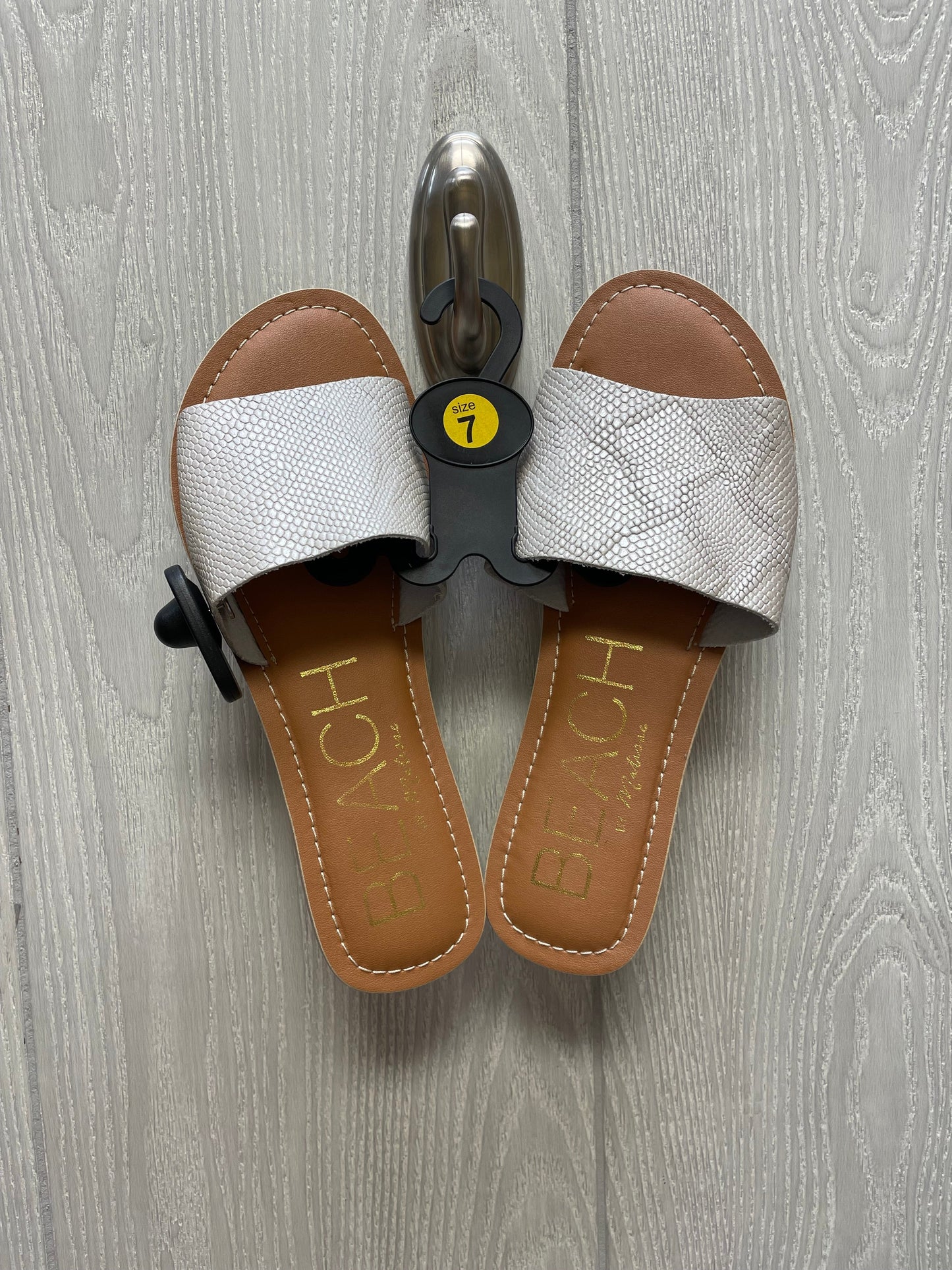 Grey & Tan Sandals Flats Matisse, Size 7