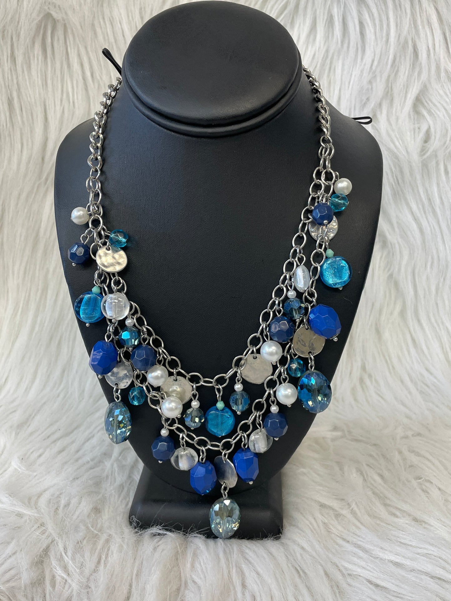 Necklace Layered White House Black Market