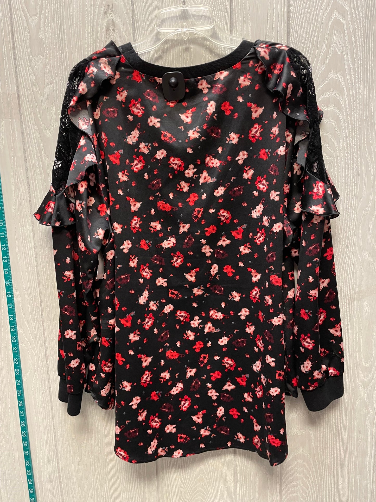 Top Long Sleeve By Lane Bryant In Black & Red, Size: 2x