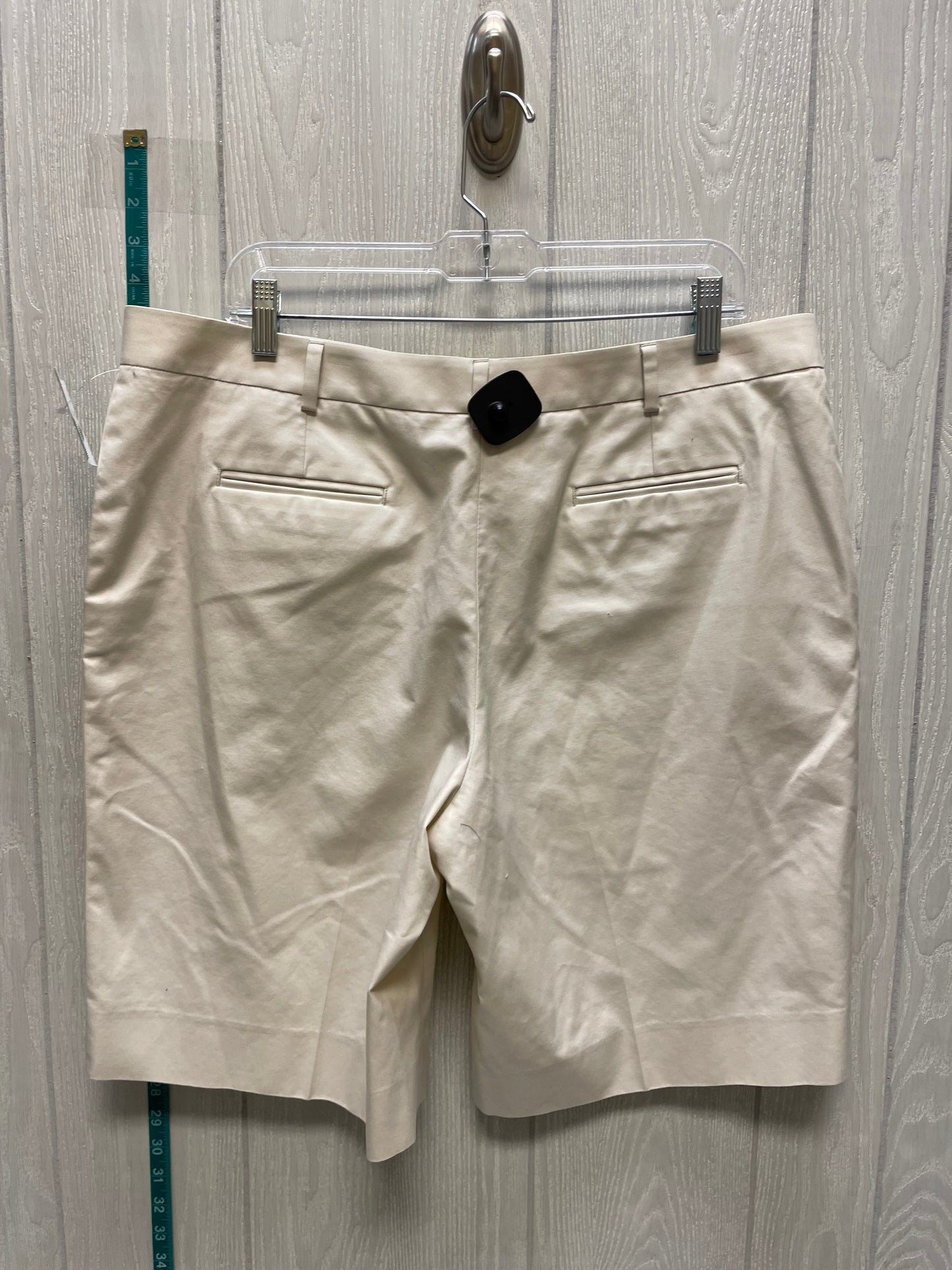 Tan Shorts Brooks Brothers, Size 16