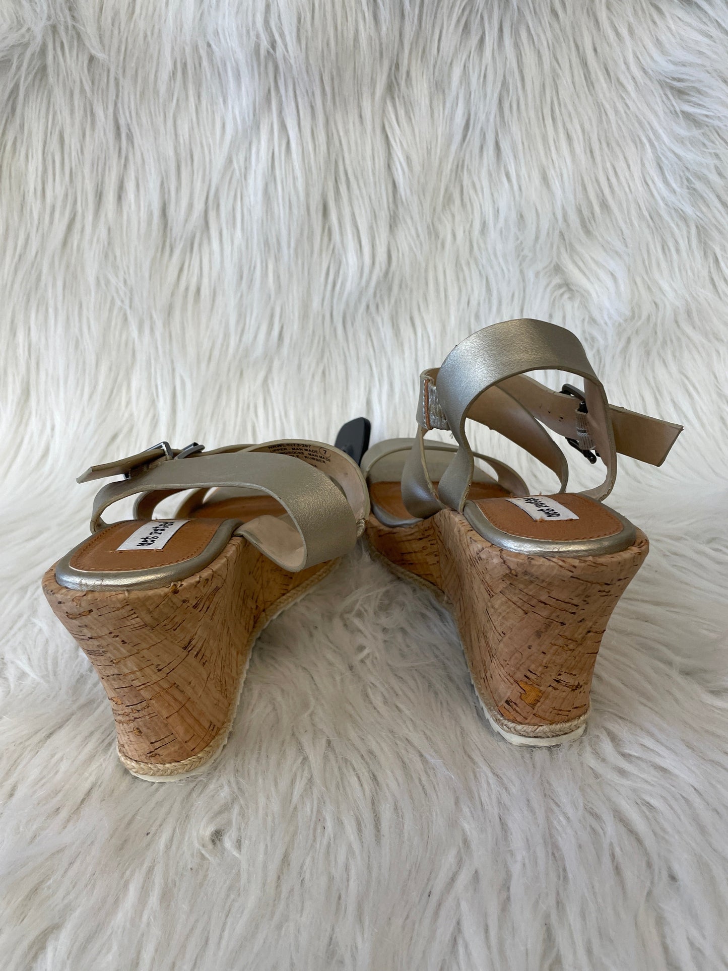 Gold & White Sandals Heels Wedge Not Rated, Size 7
