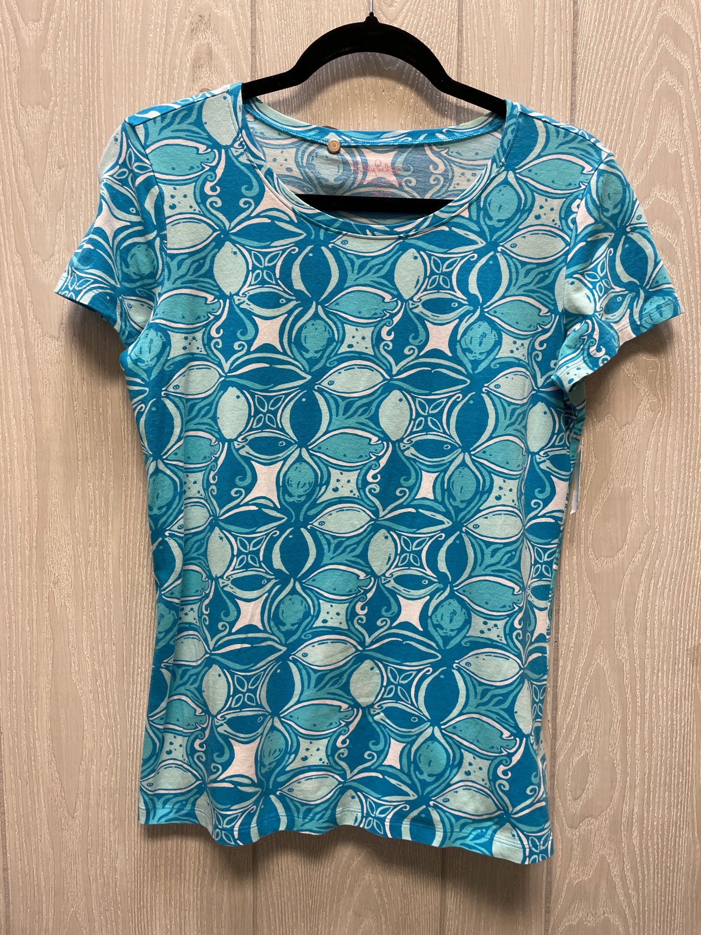 Top Short Sleeve By Lilly Pulitzer In Blue & White, Size: M