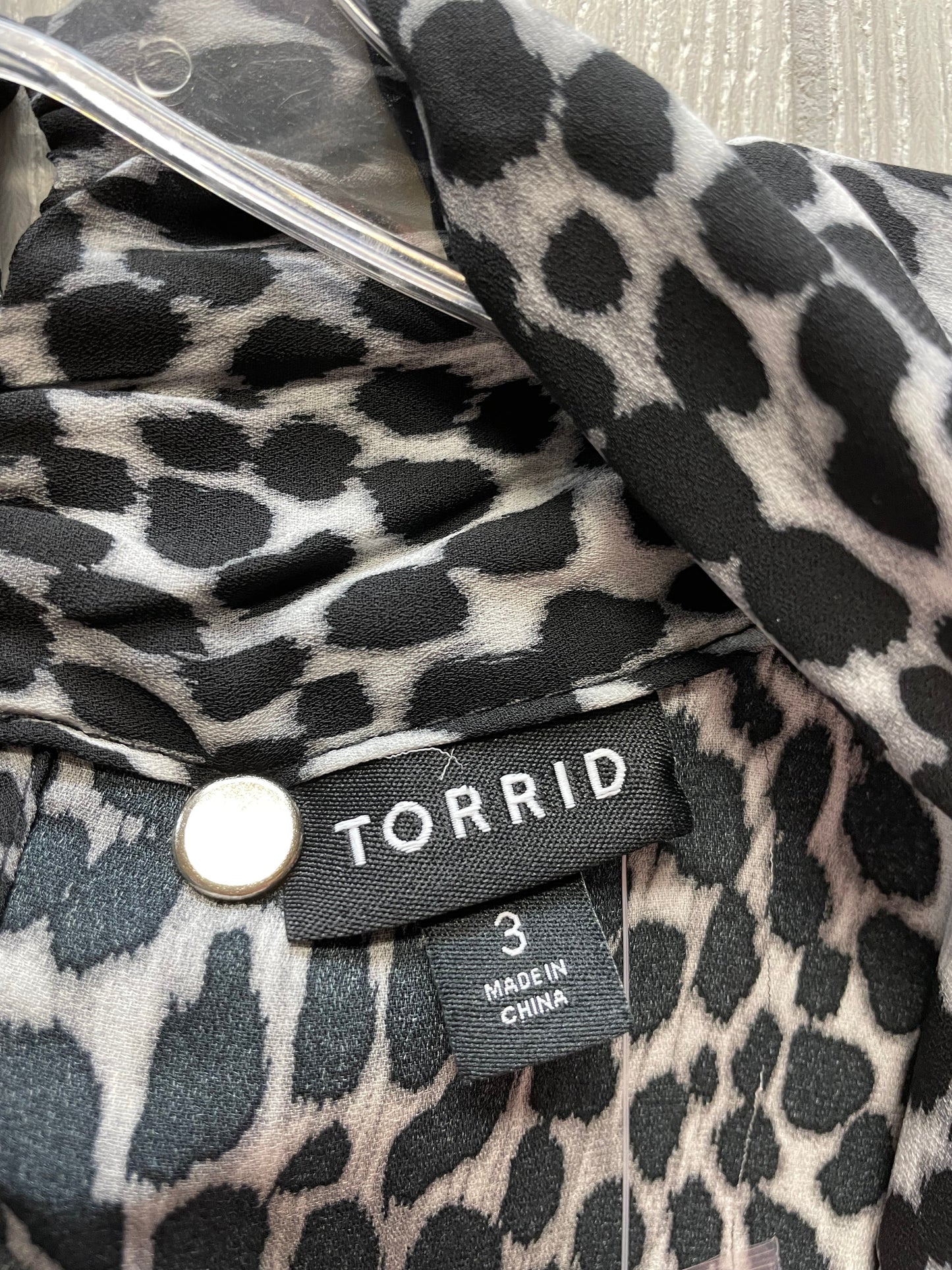 Blouse Sleeveless By Torrid In Animal Print, Size: 2x