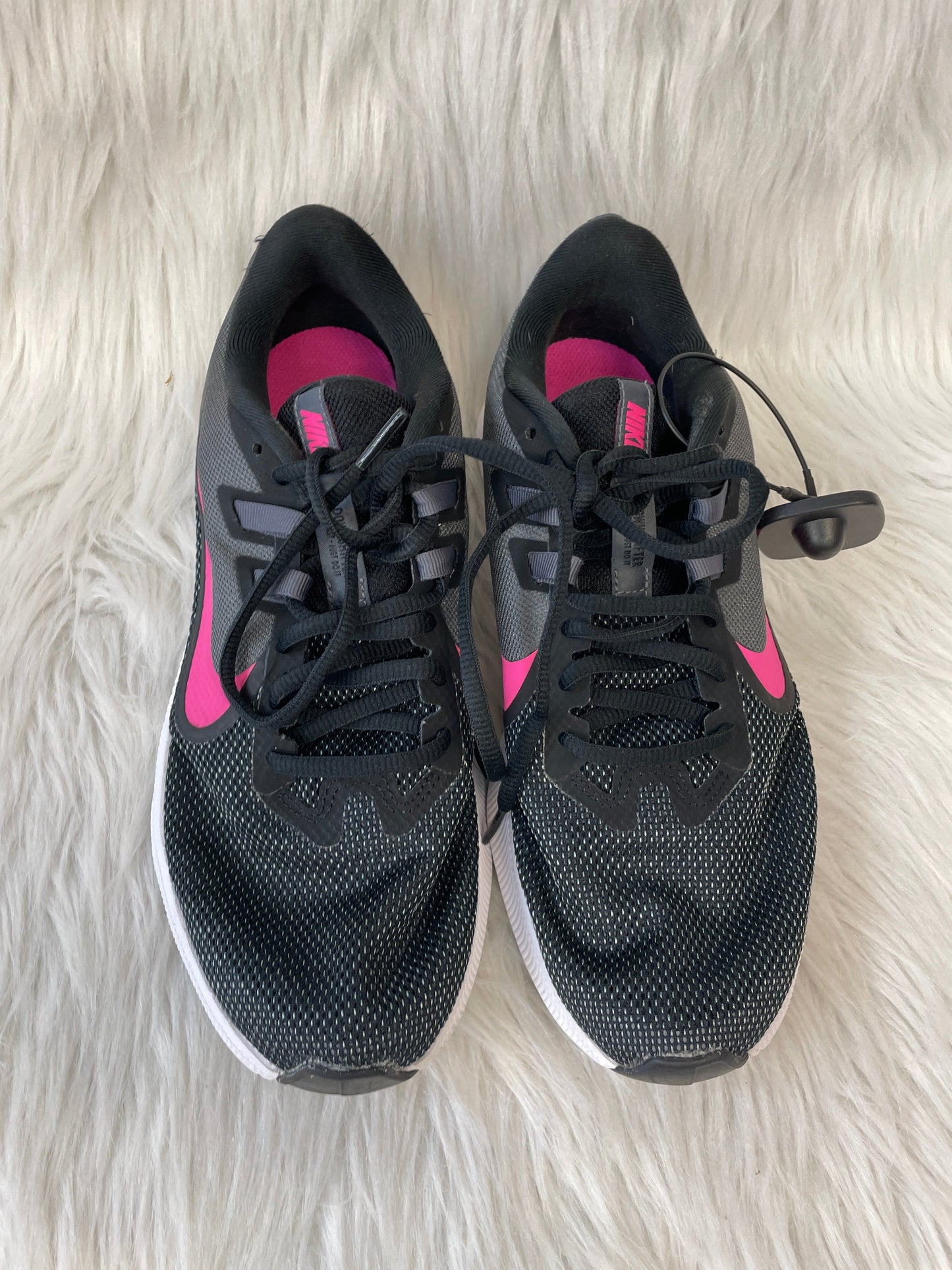 Shoes Athletic By Nike In Black & Pink, Size: 9.5