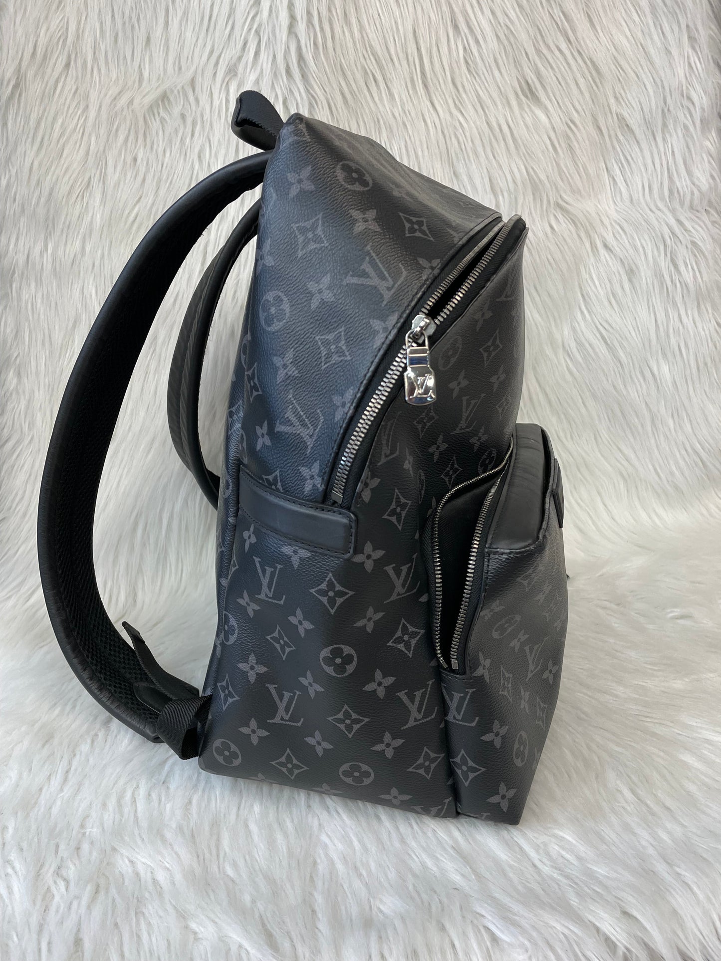 Backpack Luxury Designer By Louis Vuitton, Size: Large