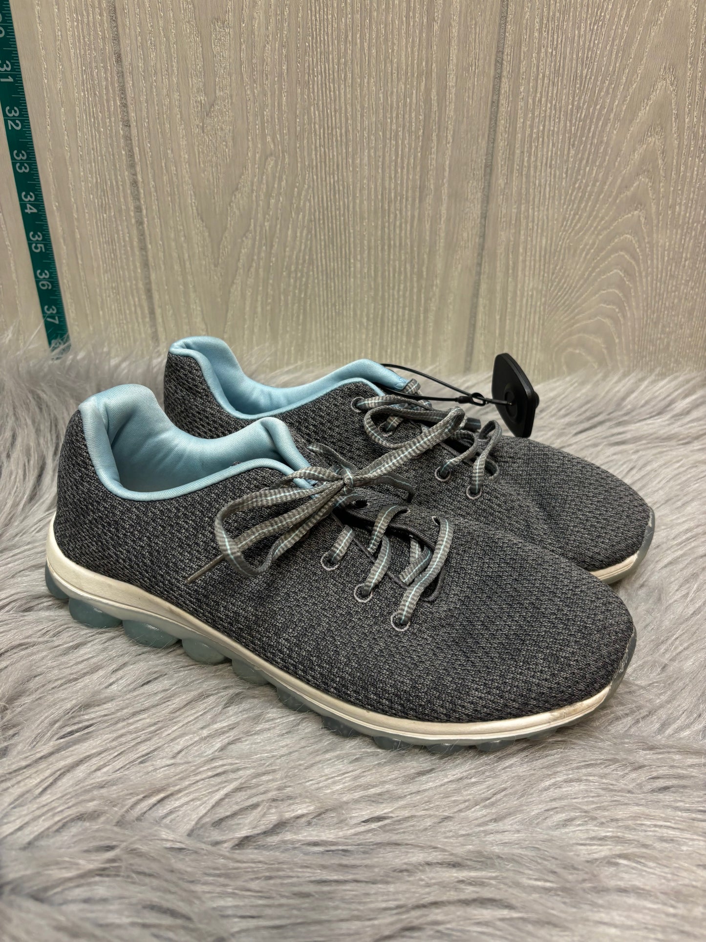 Shoes Athletic By Avia In Blue & Grey, Size: 9